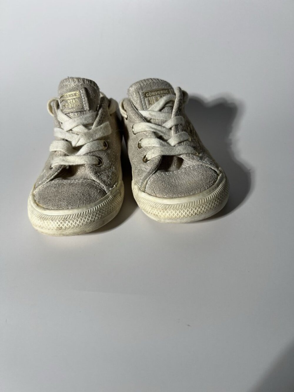 Converse Chuck Taylor All Star Gold Shimmer Suede Toddler Girls Size 8 - Picture 2 of 10